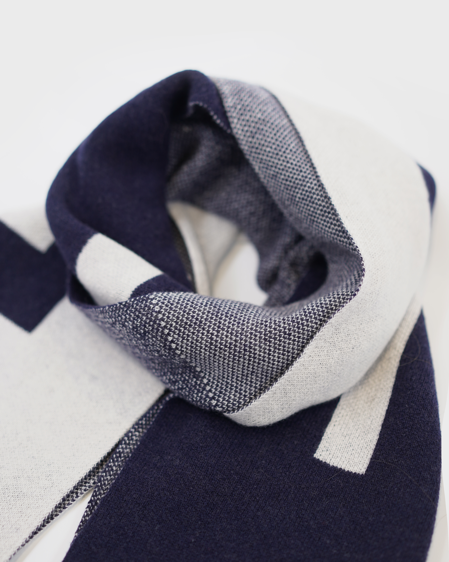 BONZ Scarf