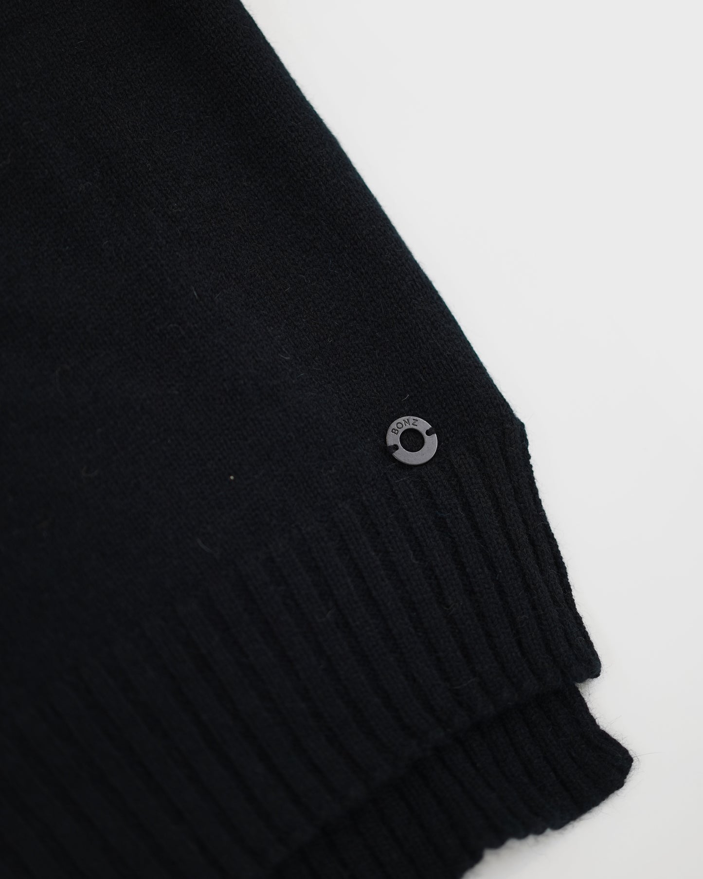 Motatapu Turtleneck
