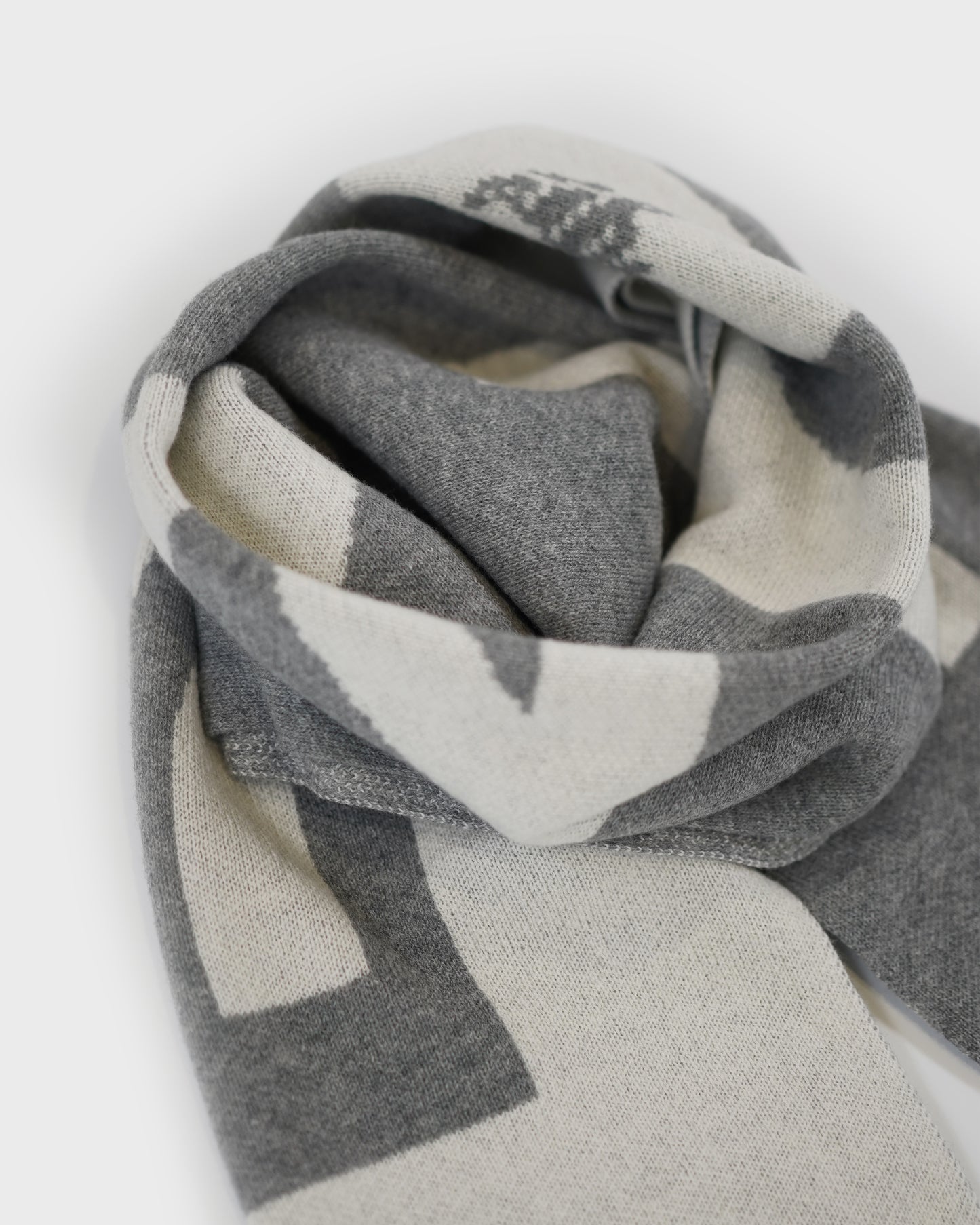 BONZ Scarf