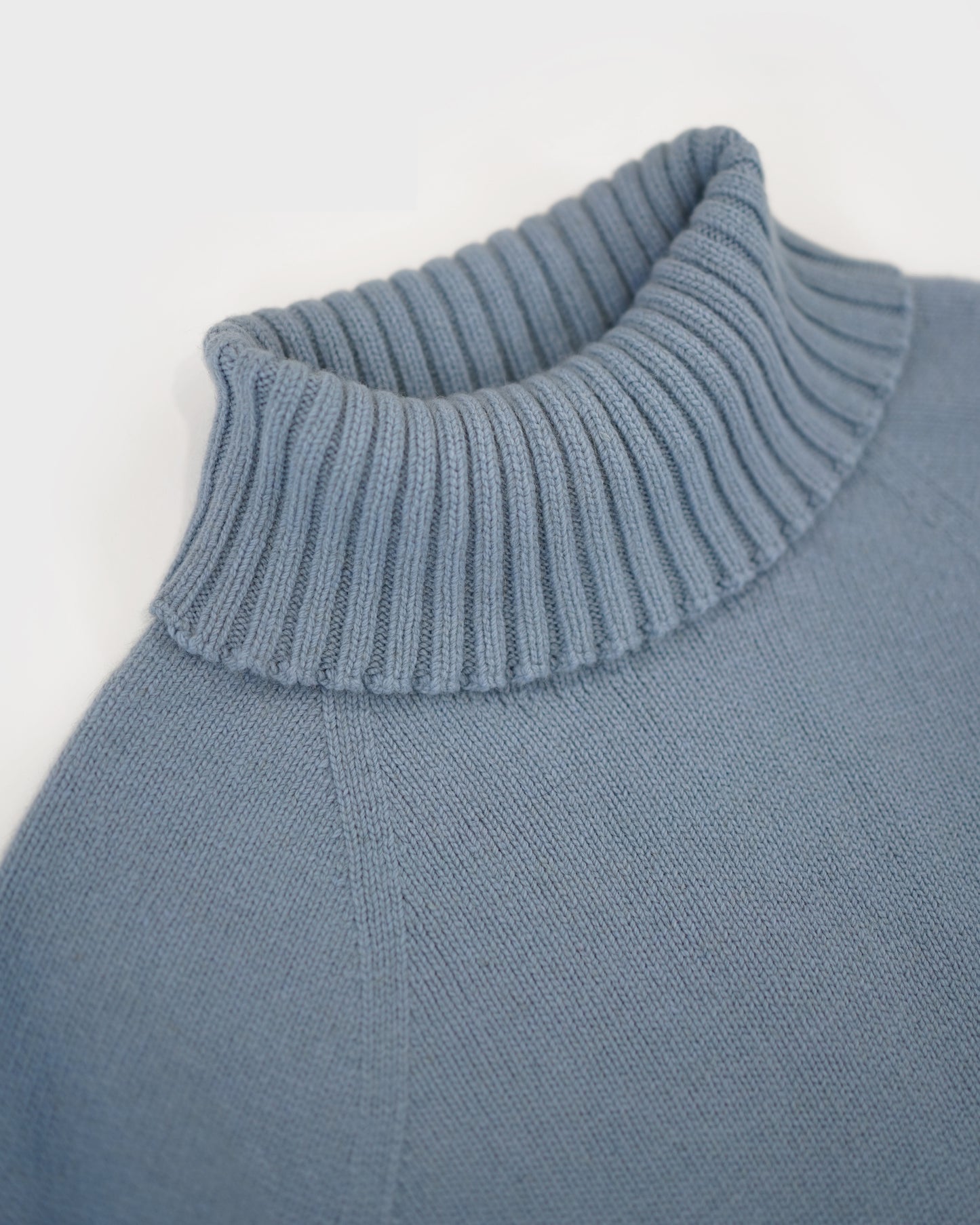 Motatapu Turtleneck
