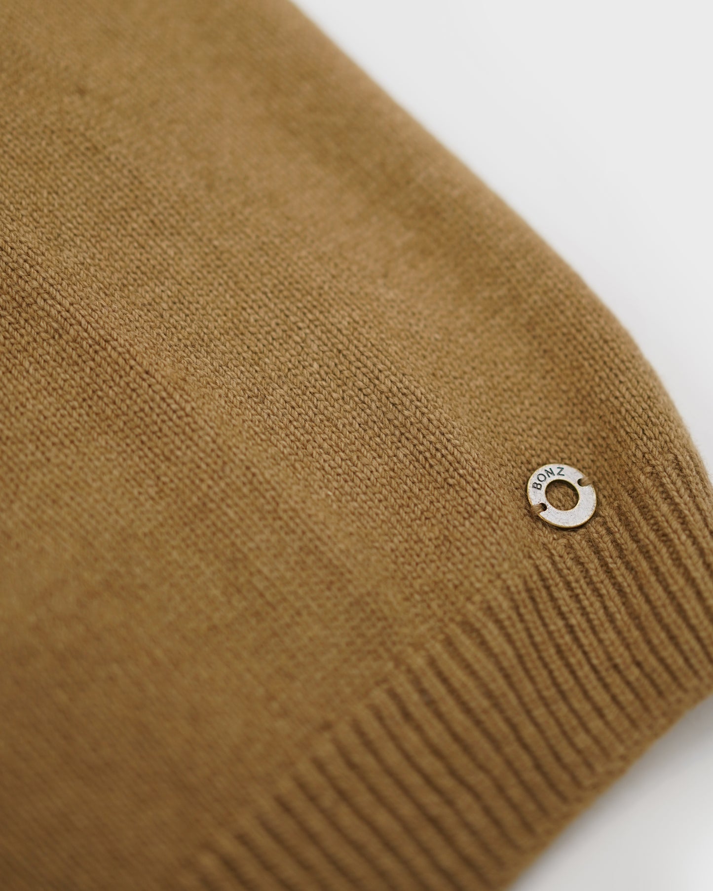 CAPLES ¾ ZIP
